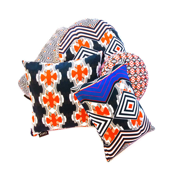 Mézières Silk Rectangle Cushion